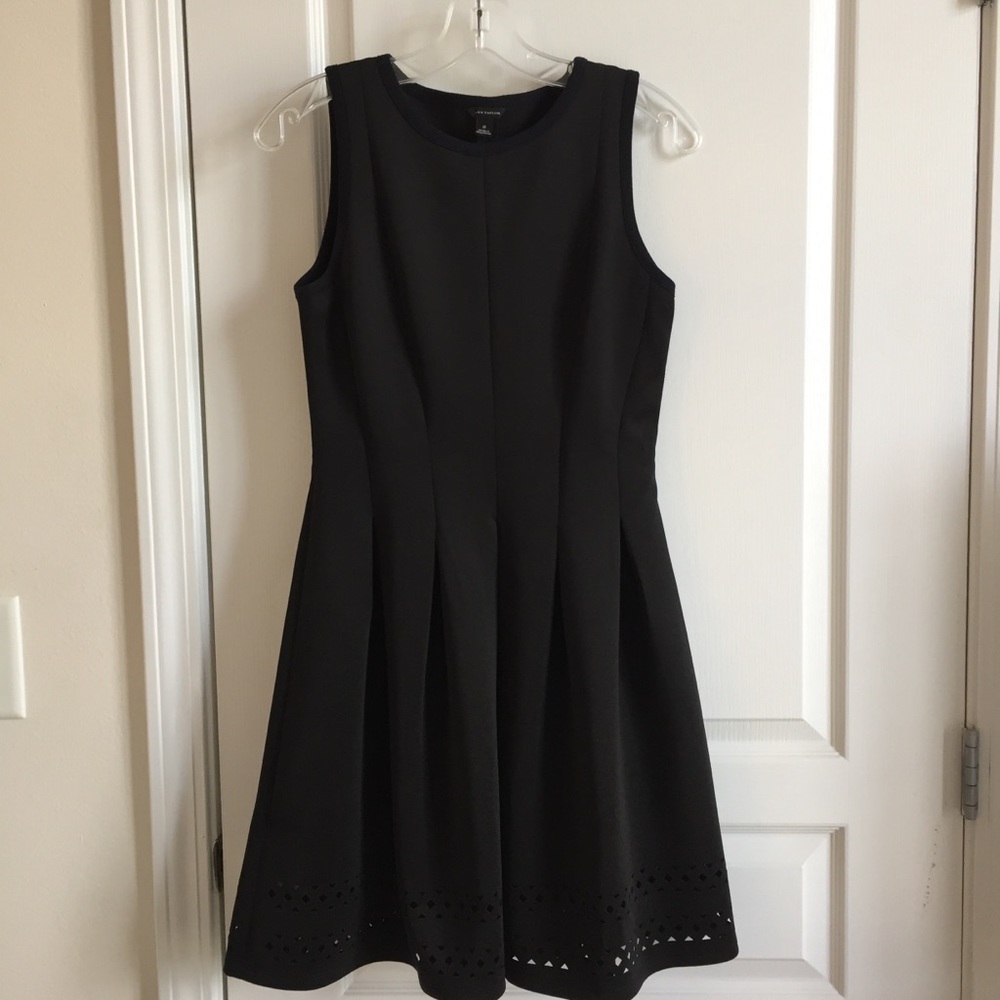 Ann Taylor Black Sleeveless Dress